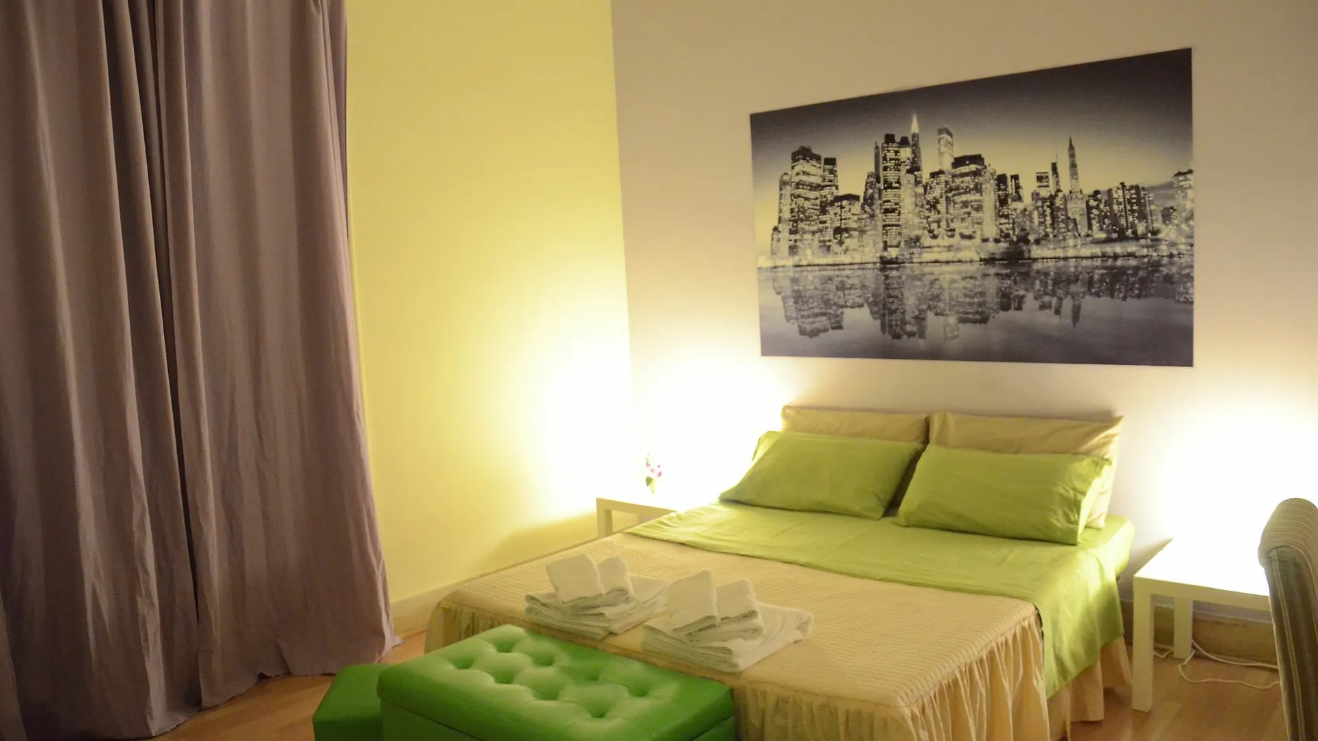 A To Casa Bed & Breakfast